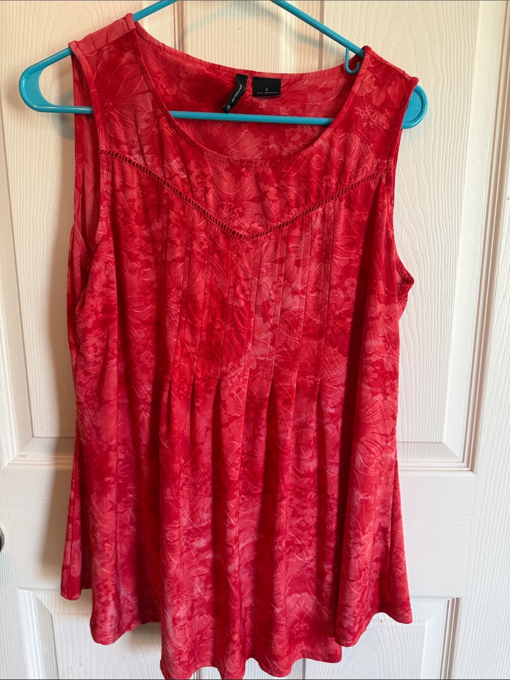 new directions Bright Red Lace-Trim Floral Jacquard Tank